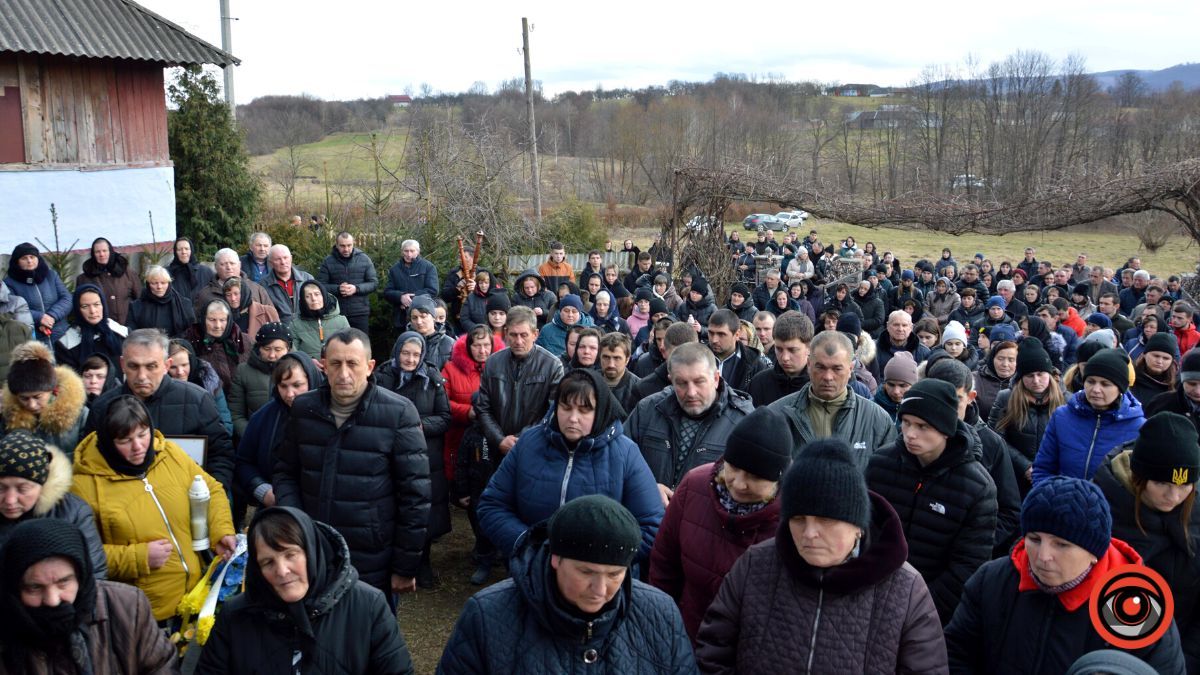 Малий Ключів прощається з Героєм Михайлом Николаївом 15