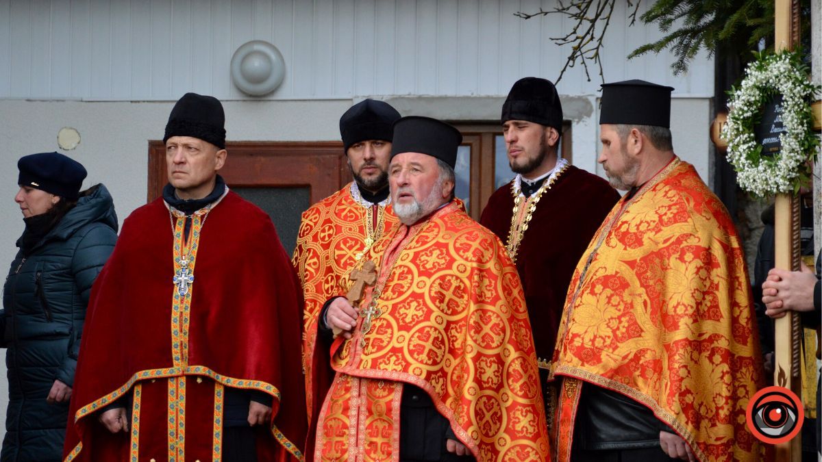 Малий Ключів прощається з Героєм Михайлом Николаївом 13