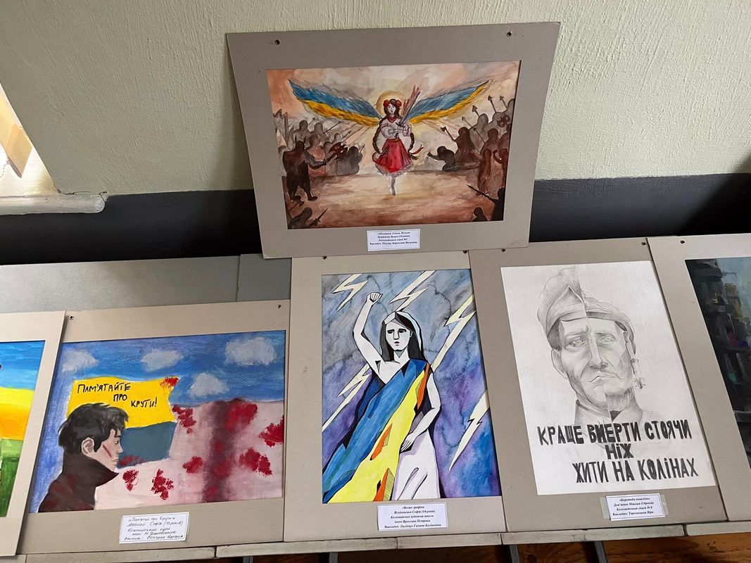 У Коломиї обрали переможців конкурсу патріотичних малюнків 9