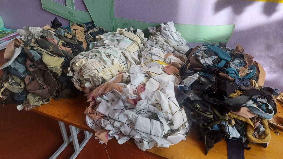 У Городенці виготовили 40 окопних свічок та 4 маскувальні сітки для захисників 2