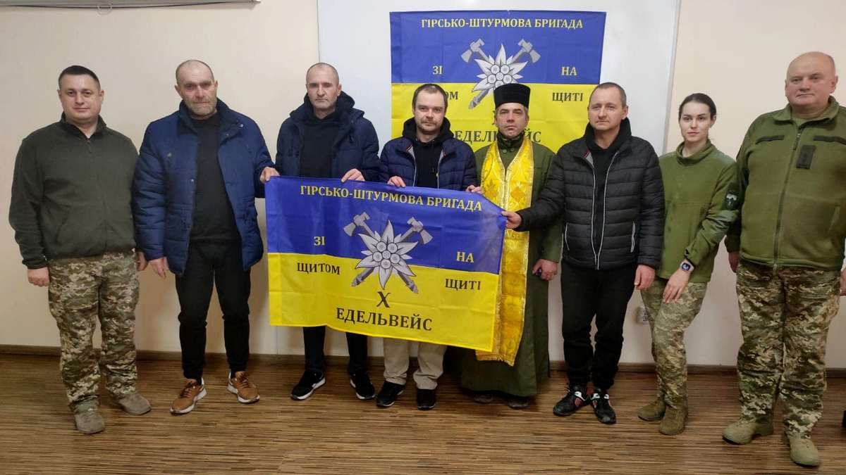 Четверо захисників з 10 ОГШБ повернулися з полону