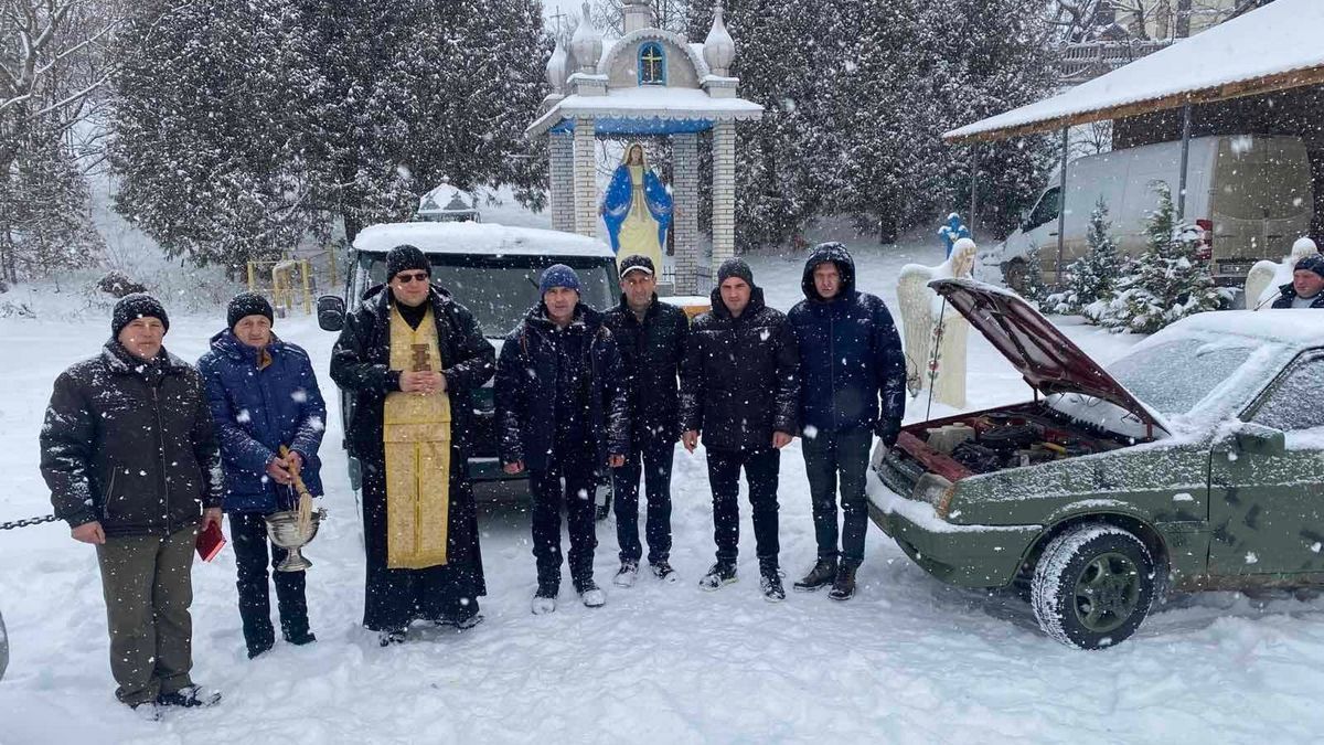 Ще одну автівку передала Печеніжинська громада для захисників 1