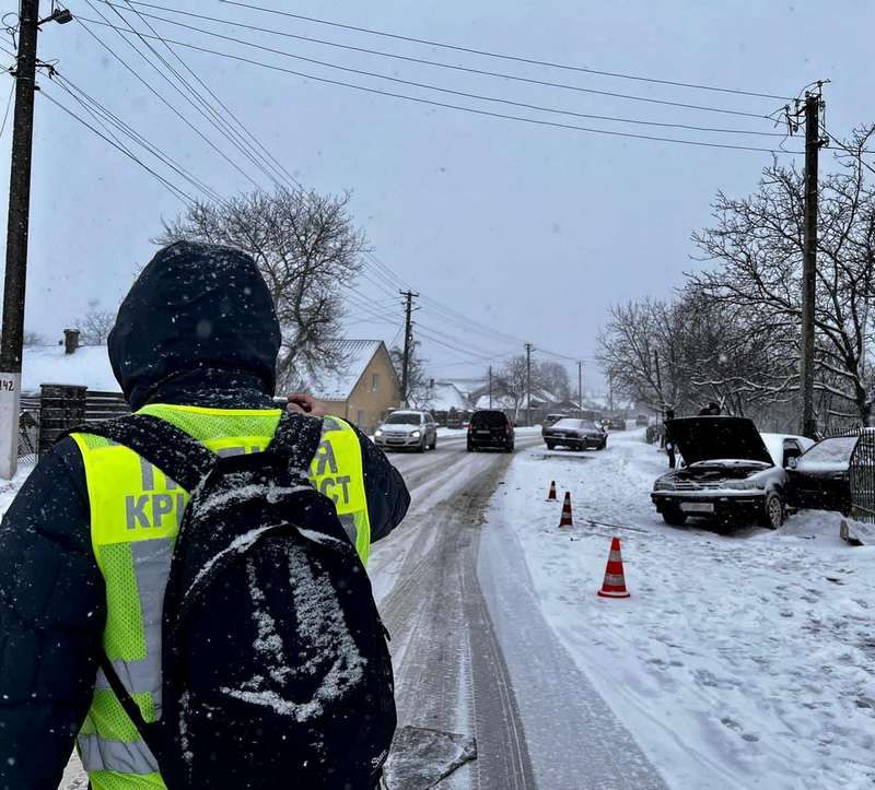 У ДТП на Надвірнянщині травмувався один з водіїв 2