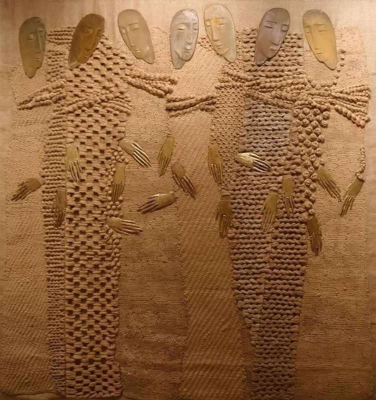 Роботи із родзинкою: художниця родом з Коломиї поєднує несумісні матеріали 6