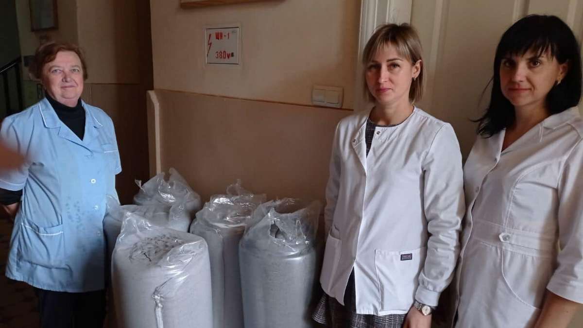 Коломийський пологовий будинок отримав ортопедичні матраци