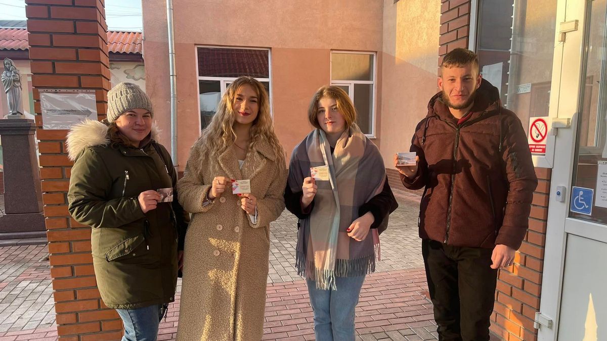 Коломийські студенти провели акцію до Дня спонтанного прояву доброти