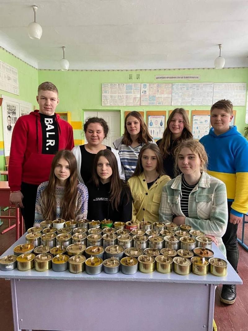 У Городенці виготовили 40 окопних свічок та 4 маскувальні сітки для захисників 3