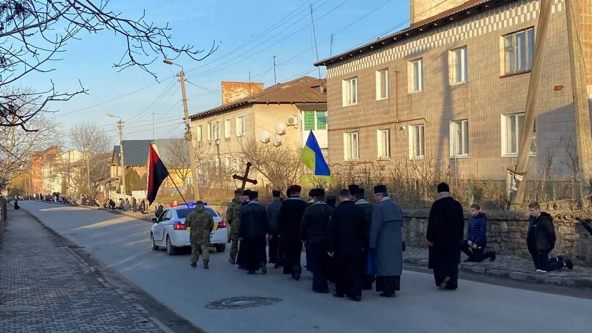 У Городенці віддали шану полеглому Герою Андрію Гайсану 5