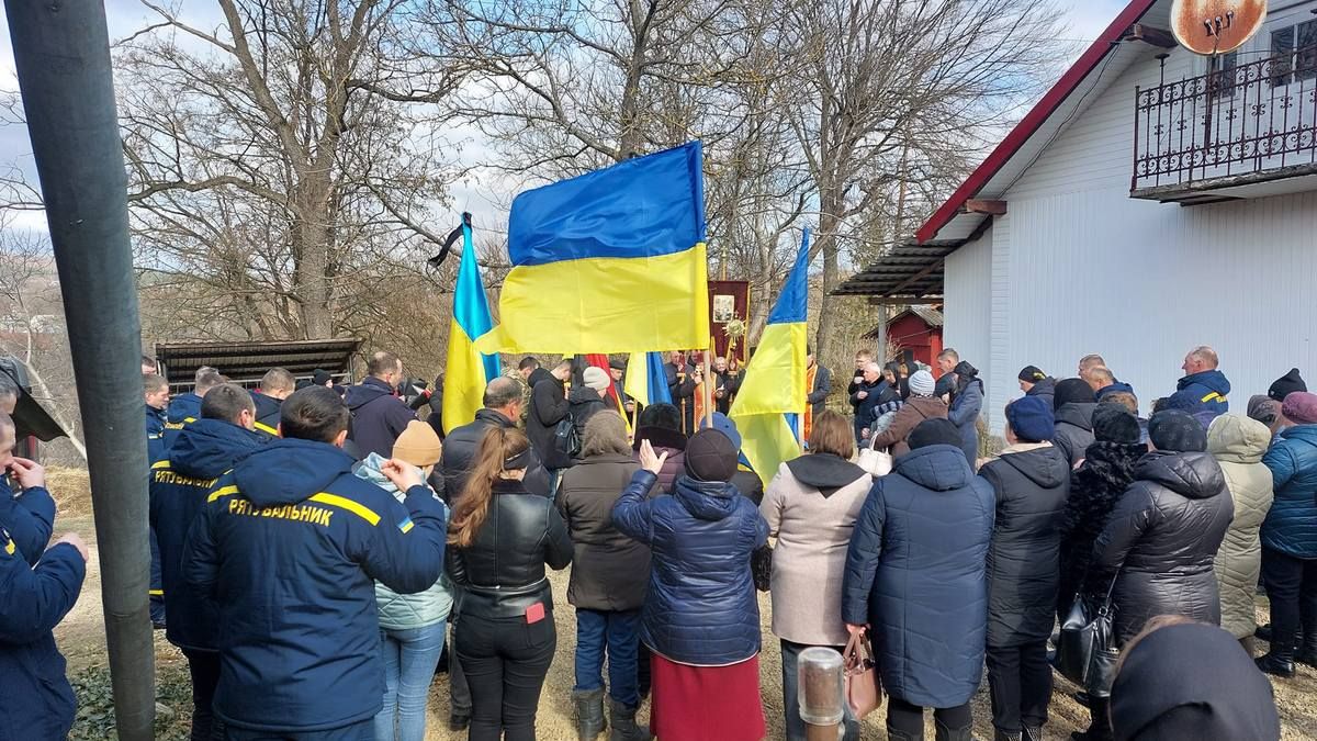 Яблунів зустрів загиблого Героя Романа Граб'юка 6