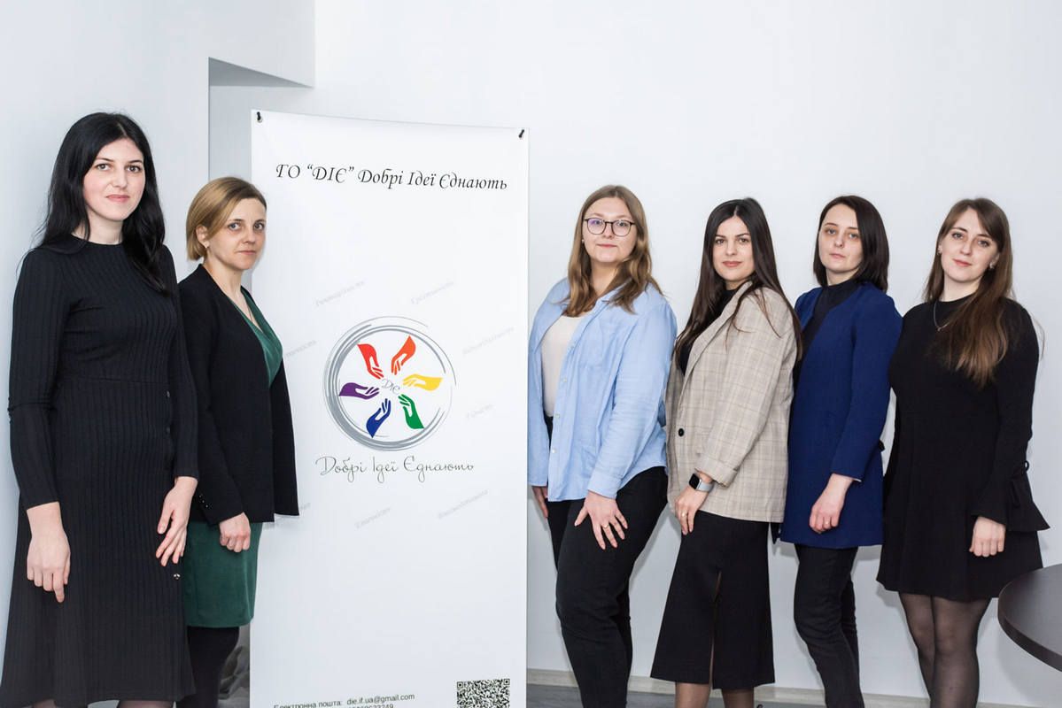 У селі Рунгури відкрили коворкінг 9