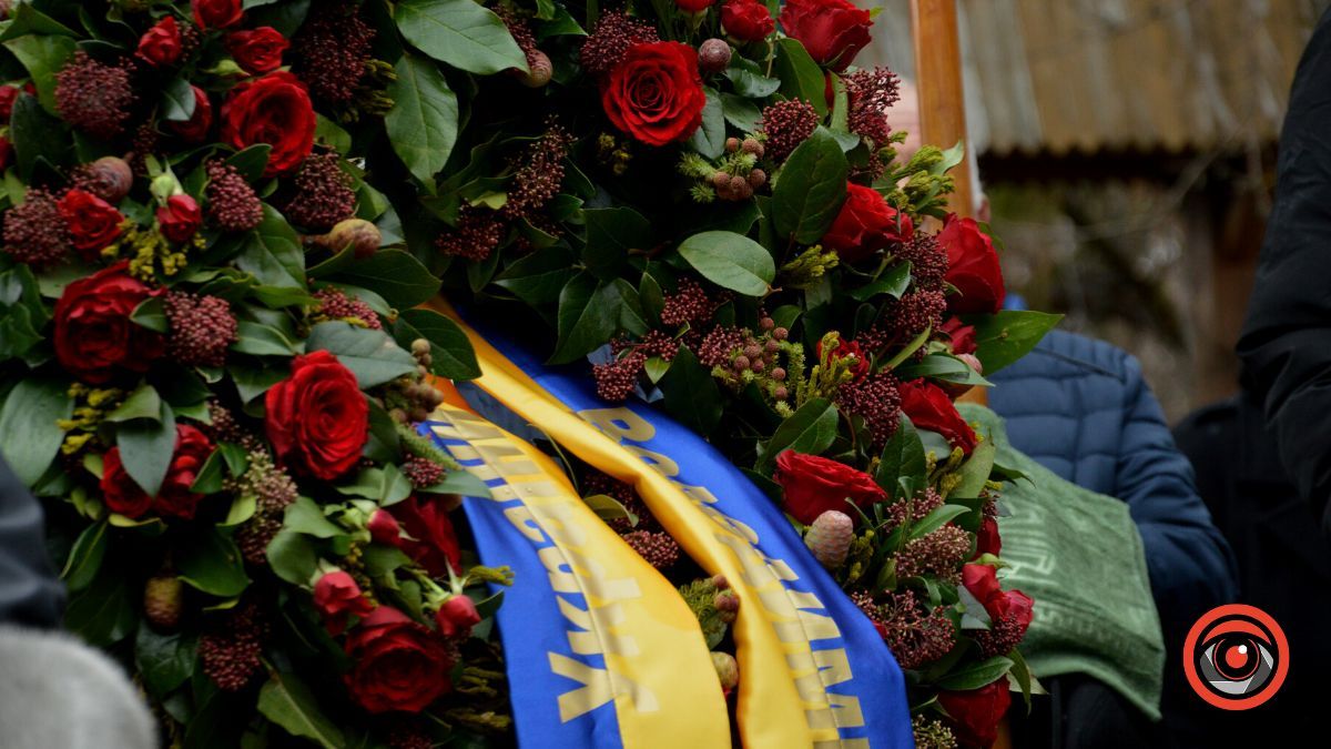 Рідний Стопчатів провів в останню дорогу Дмитра Павличка | Фото та відео 2