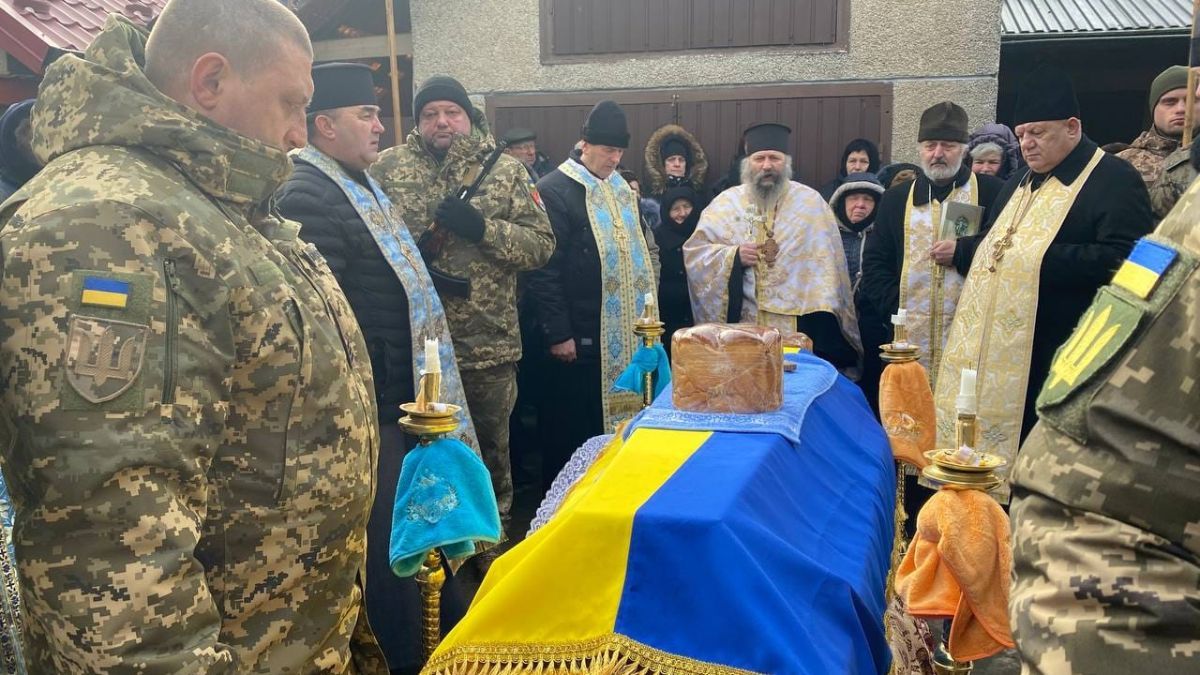На Городенківщині в останню дорогу провели вірного сина України Володимира Березовського 3