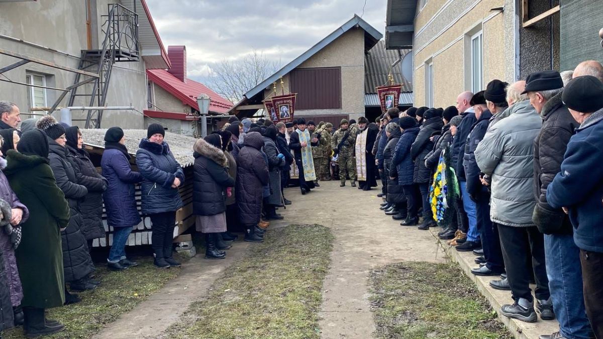 На Городенківщині в останню дорогу провели вірного сина України Володимира Березовського 5