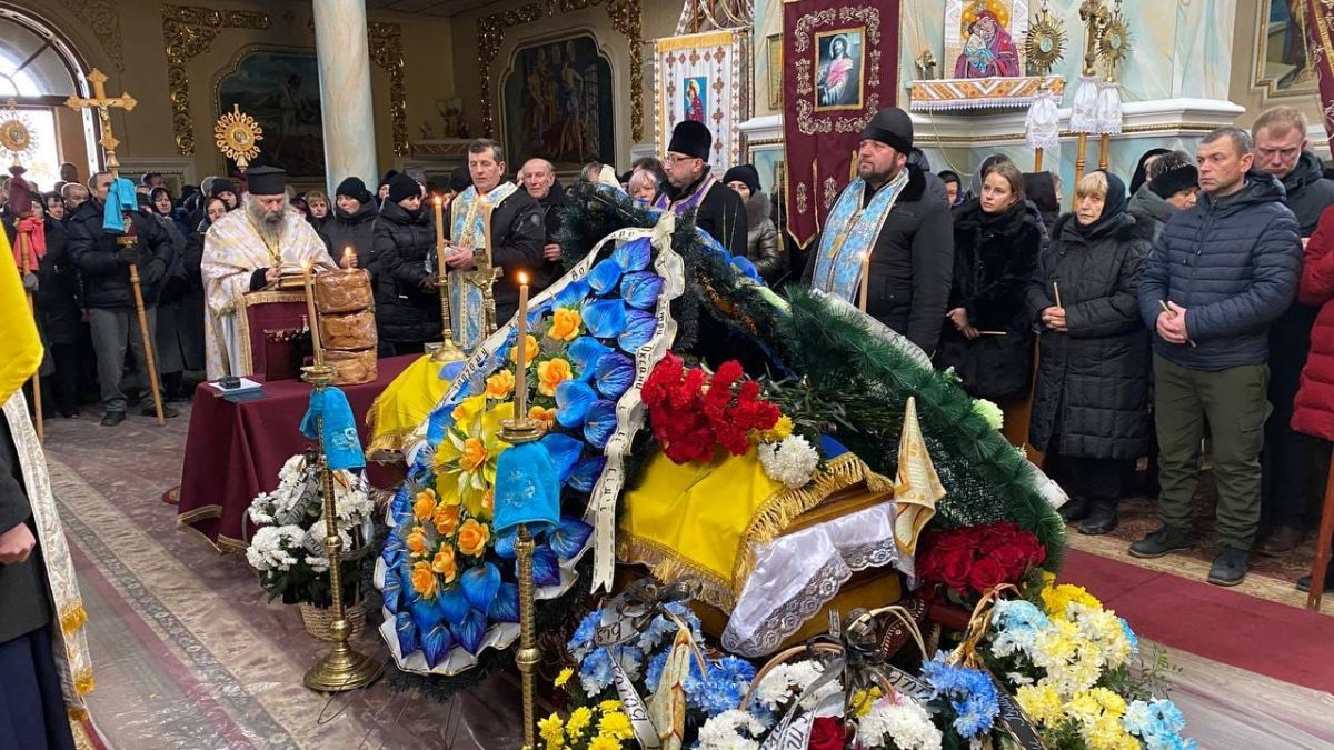 На Городенківщині в останню дорогу провели вірного сина України Володимира Березовського 7