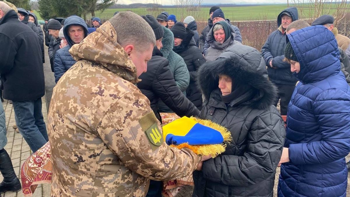 На Городенківщині в останню дорогу провели вірного сина України Володимира Березовського 8