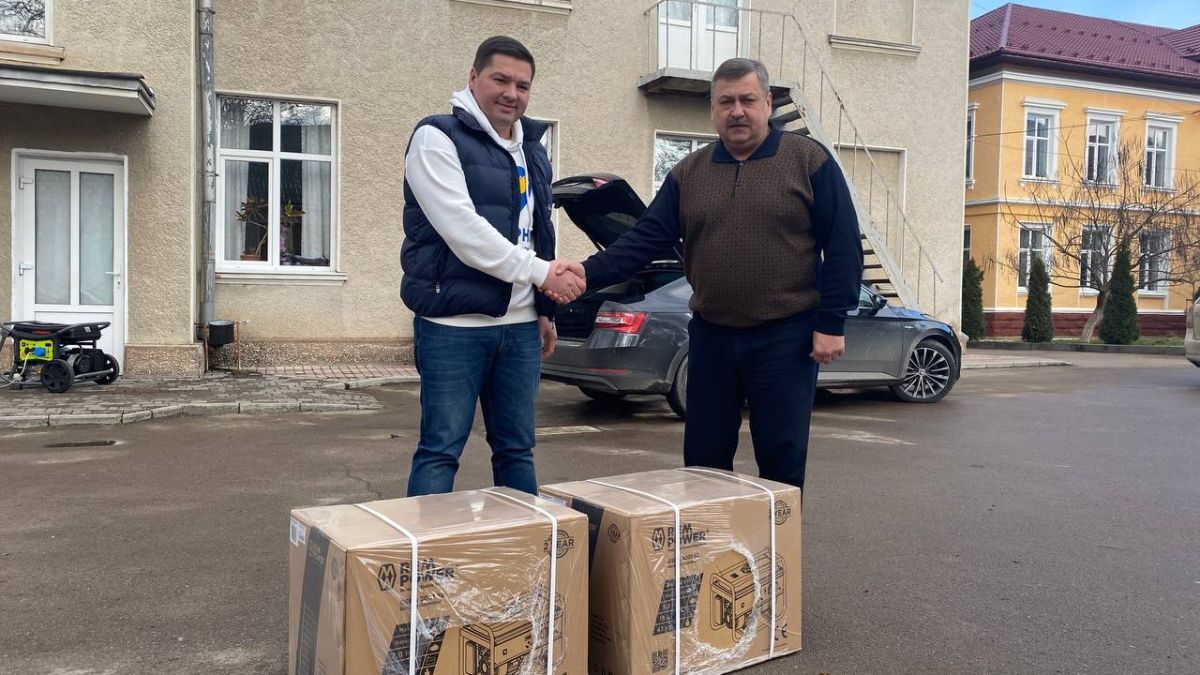 Городенківська громада отримала два потужних генератора 1
