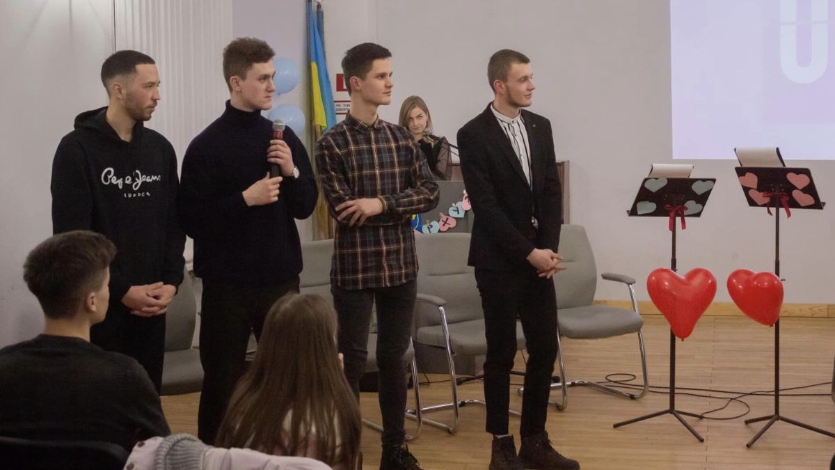 Як у Коломиї пройшло благодійне шоу "Хто зверху?"