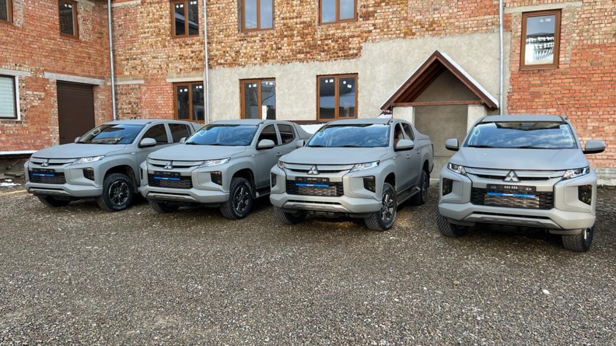Едельвейси отримали 6 нових автомобілів