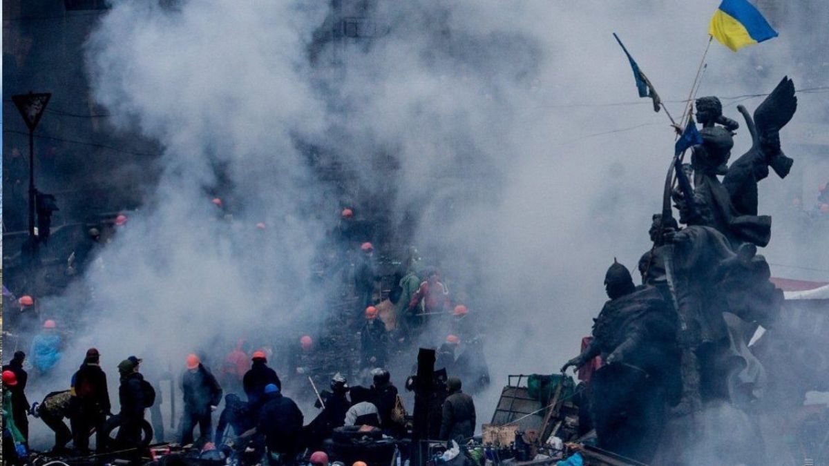 Україна пам'ятає Героїв Революції Гідності | Вірші про лютневі події 2014 року 1