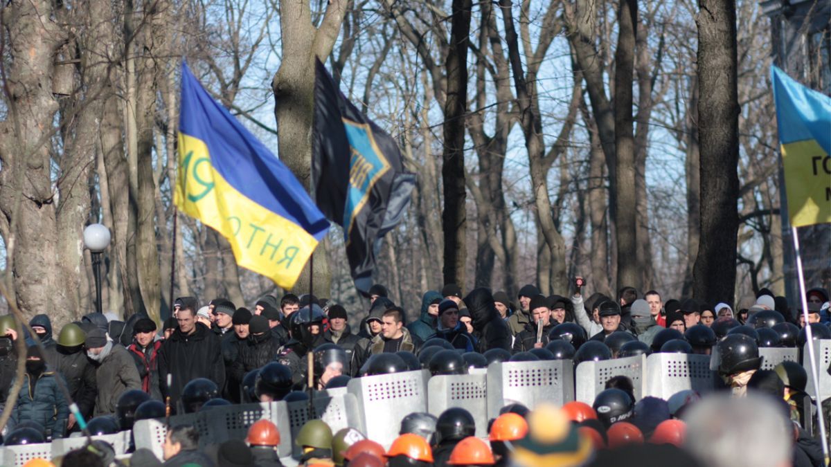 Україна пам'ятає Героїв Революції Гідності | Вірші про лютневі події 2014 року 7