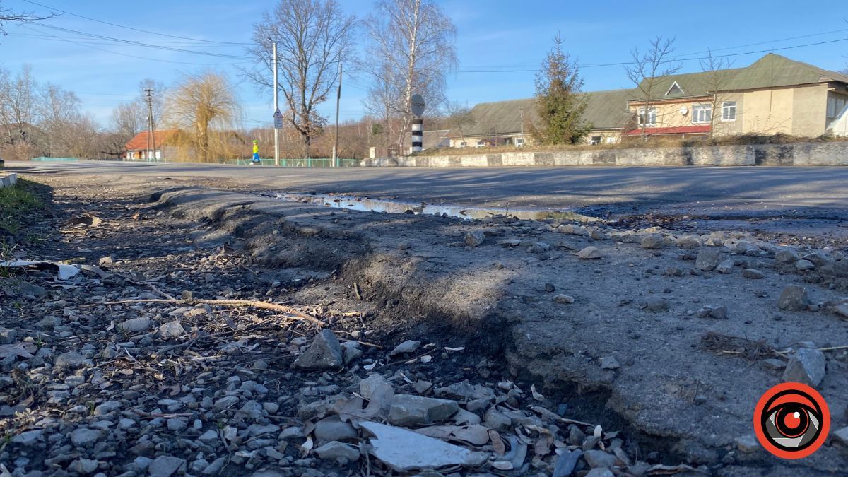 Кільцева розв'язка на Франківськ досі у жахливому стані 7