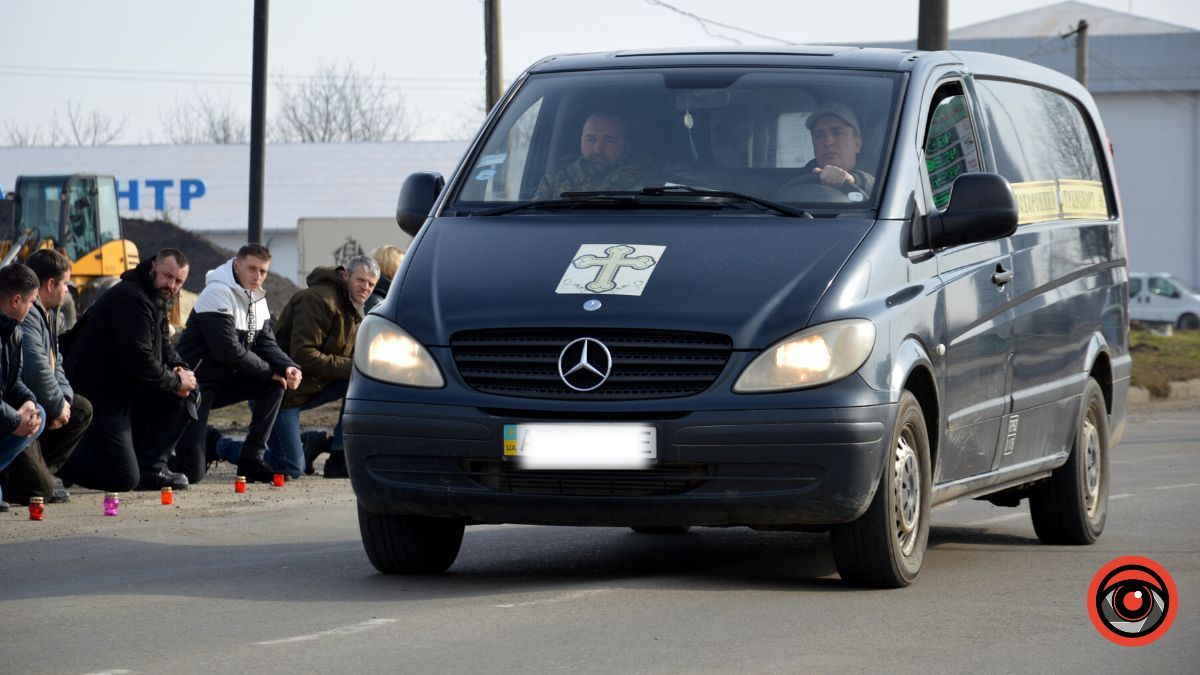 Коломия зустріла загиблих захисників Михайла Николаїва та Сергія Правдивого