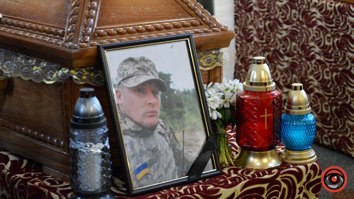 Коломия провела в останню дорогу Героїв Сергія Правдивого та Михайла Николаїва 1