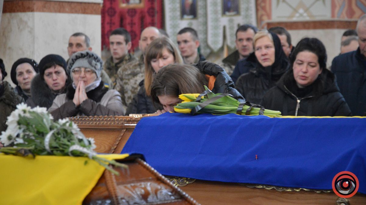 Коломия провела в останню дорогу Героїв Сергія Правдивого та Михайла Николаїва 17