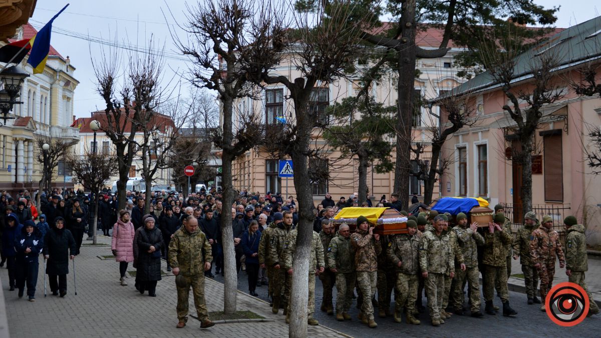 Коломия провела в останню дорогу Героїв Сергія Правдивого та Михайла Николаїва 22