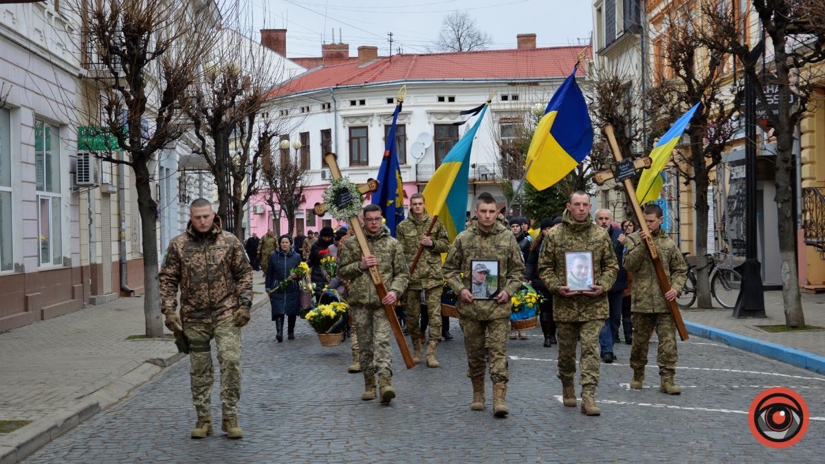 Коломия провела в останню дорогу Героїв Сергія Правдивого та Михайла Николаїва 23