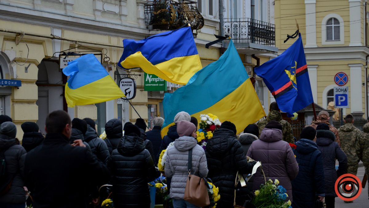 Коломия провела в останню дорогу Героїв Сергія Правдивого та Михайла Николаїва 25
