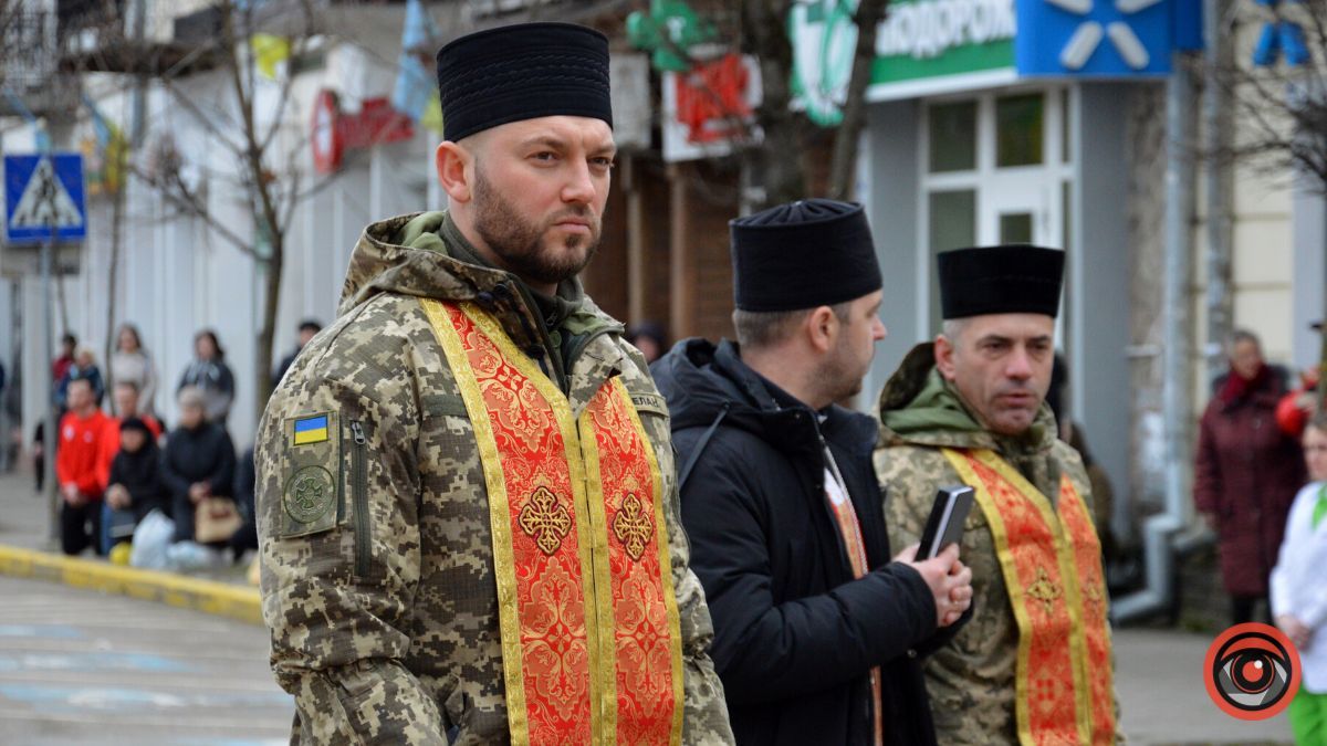 Коломия провела в останню дорогу Героїв Сергія Правдивого та Михайла Николаїва 26