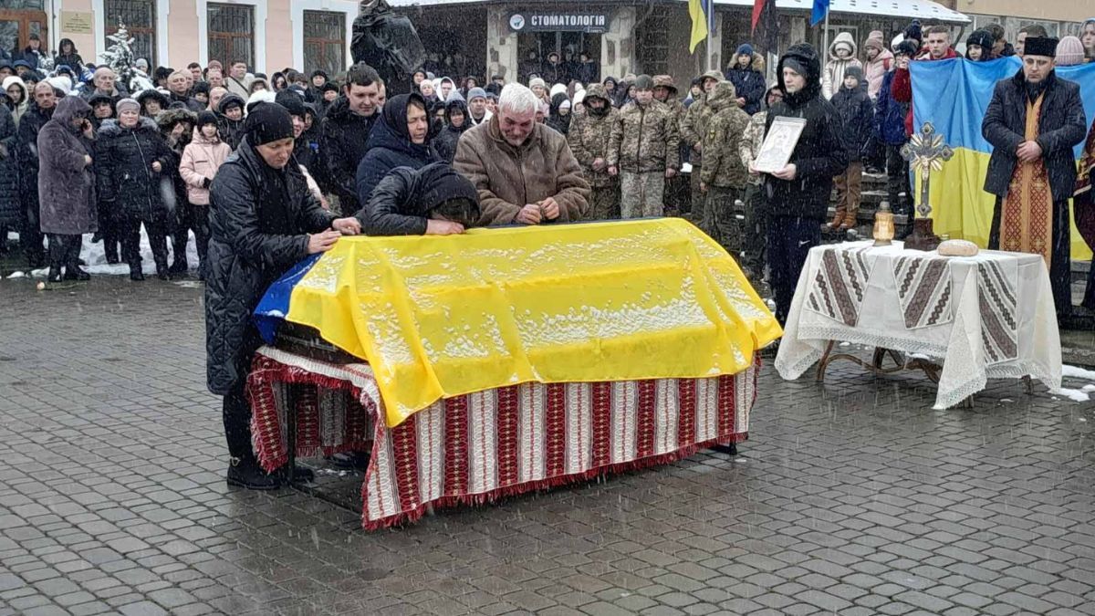 Отинія зустріла загиблого Героя Дмитро Годованця 5