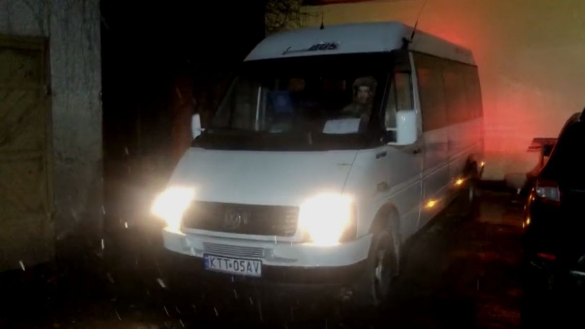 Військовим 10 ОГШБ передали автомобіль