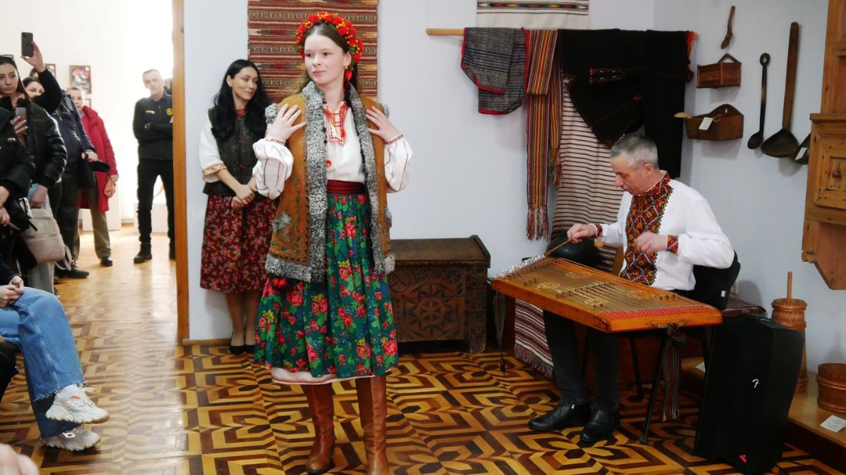 Яскраве мистецьке дійство відбулося у Косові 2