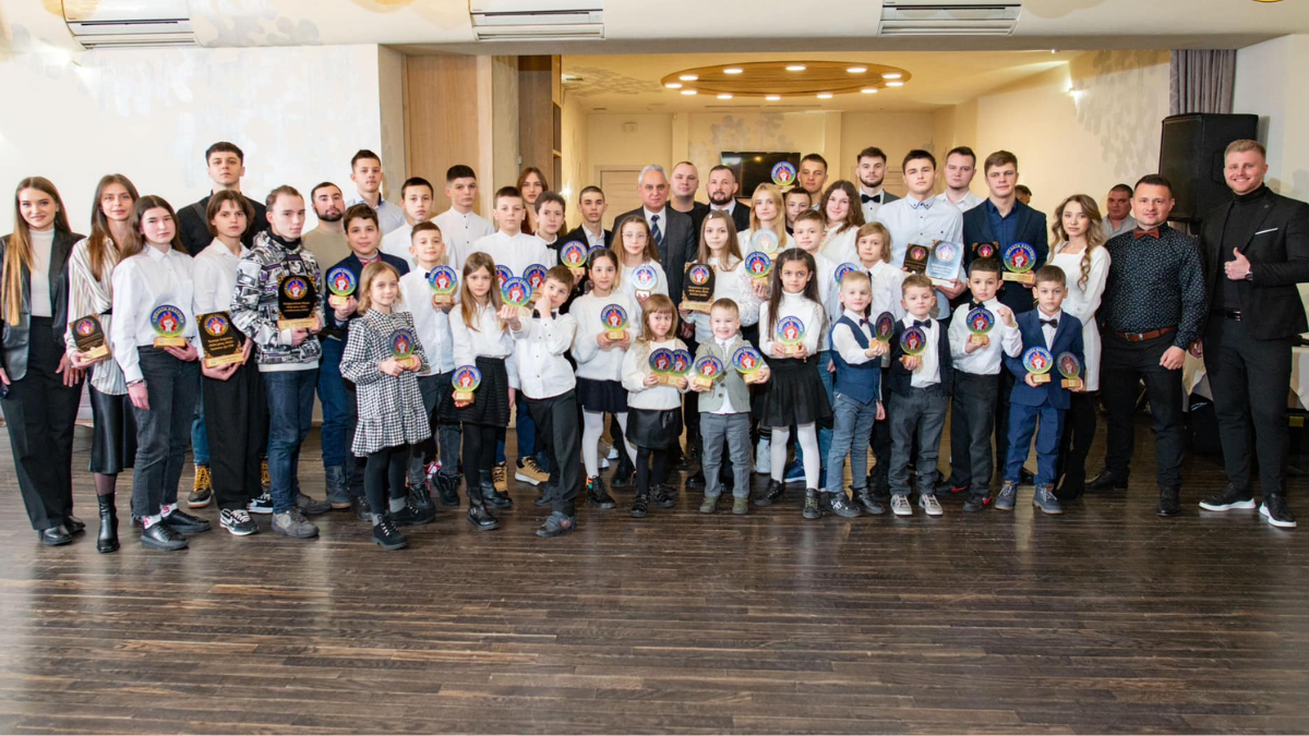 Відзнаку кращого тренера та спортсмена 2022 року отримав Юрій Данищук з Коломиї 2