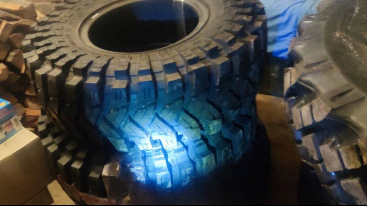 Волонтери з центру "Локомотив" відвезли допомогу коломийським воїнам на запорізькому та донецькому напрямках 3