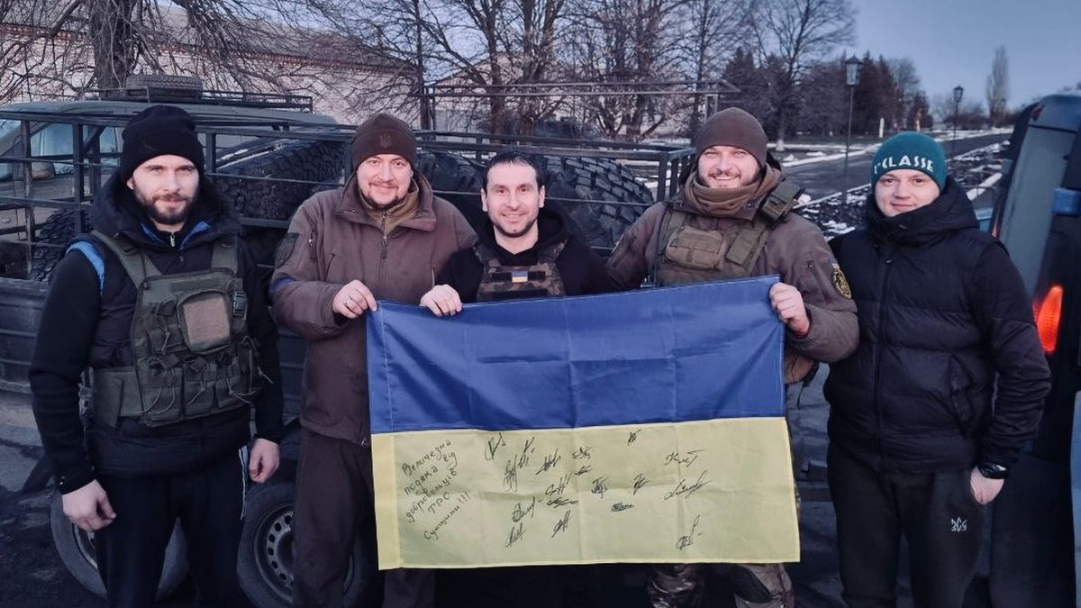 Згадати все: Ігор Костюк розповів, як мобілізувались волонтери центру "Локомотив" у перші місяці війни