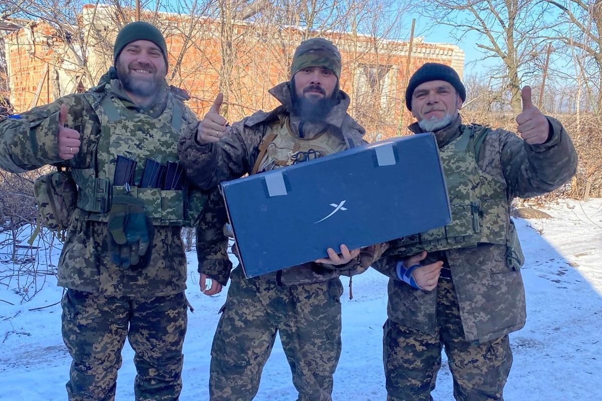 Волонтери з центру "Локомотив" відвезли допомогу коломийським воїнам на запорізькому та донецькому напрямках 1