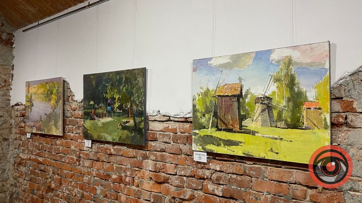 У Коломиї відкрилася виставка молодого живописця Богдана Макаренка 11