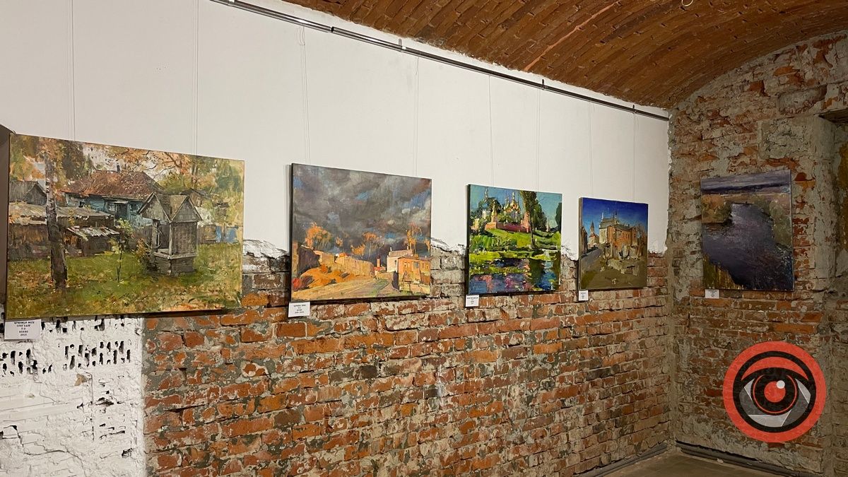 У Коломиї відкрилася виставка молодого живописця Богдана Макаренка 9
