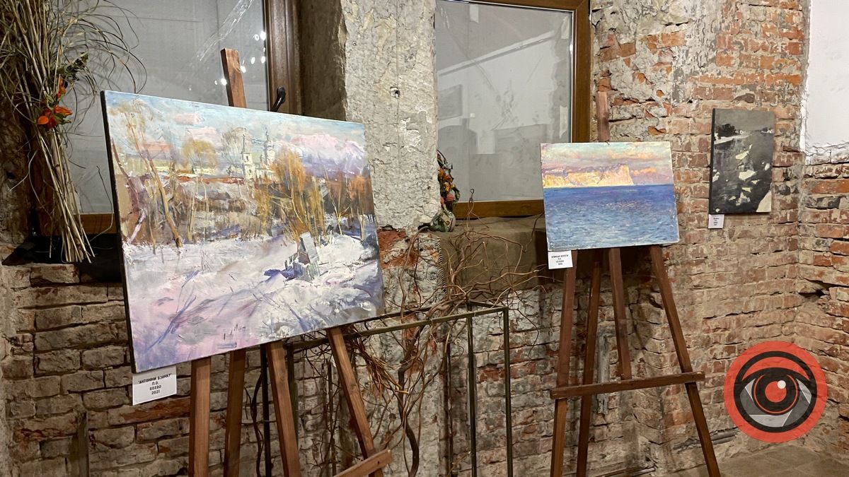 У Коломиї відкрилася виставка молодого живописця Богдана Макаренка 7