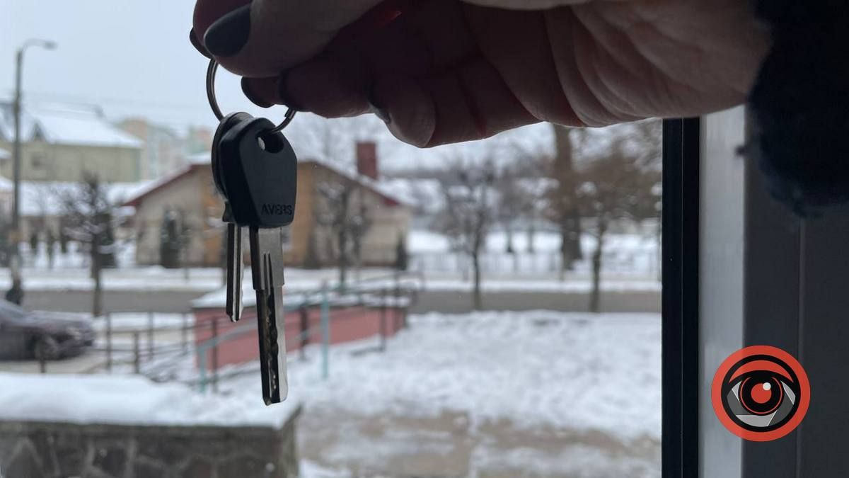 Купівлю та продаж нерухомості зробили недоступними для українців