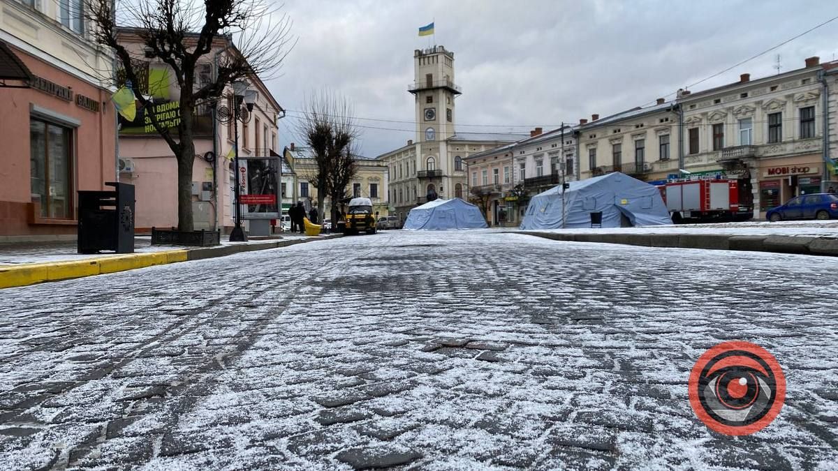 На тротуарах Коломиї ожеледиця