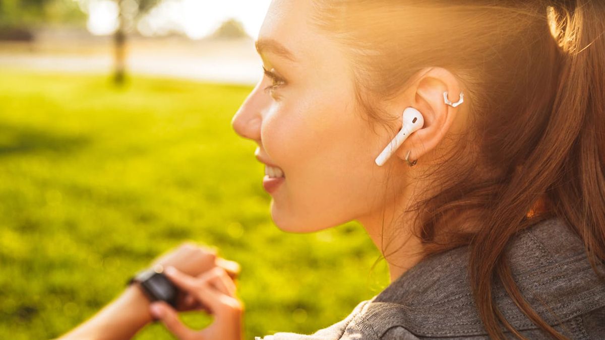 Оригінальні чи підроблені AirPods: як та де купити справжні навушники Apple