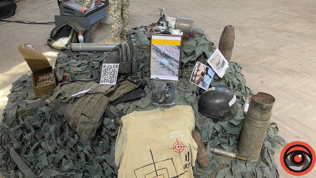 На виставку трофеїв "едельвейсів" у Києві завітала Ганна Маляр 2