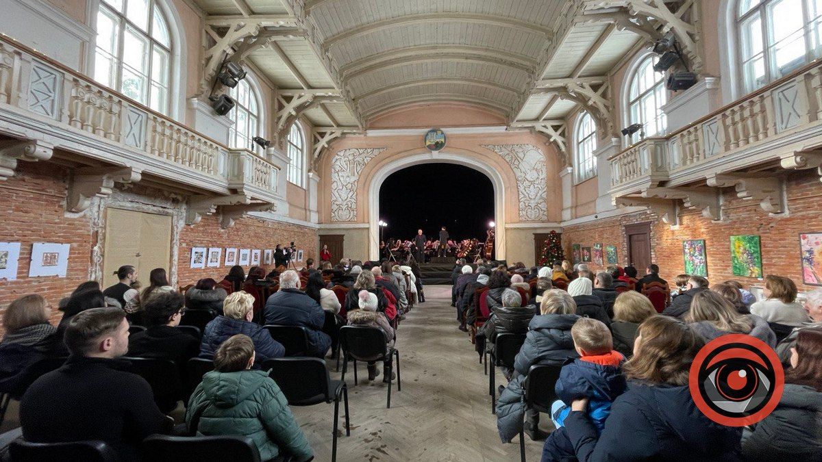 Молодіжний симфонічний оркестр грав для коломиян та гостей міста 4