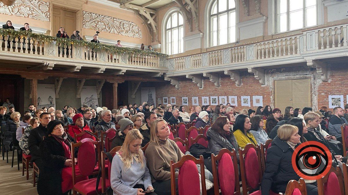 Молодіжний симфонічний оркестр грав для коломиян та гостей міста 3