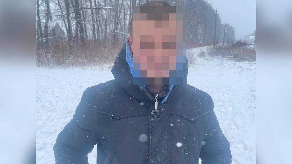 У Коломиї хлопець пошкодив банкомат: його затримали поліцейські