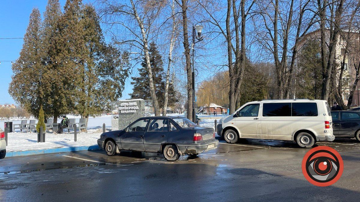 Чи розчистили від снігу платні парковки у Коломиї? 3